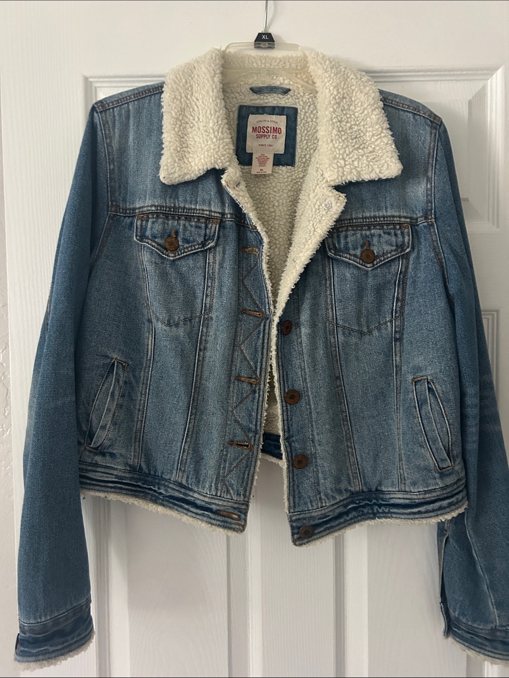 Mossimo Supply Co. Light Blue Denim Jacket with Cream Sherpa Lining